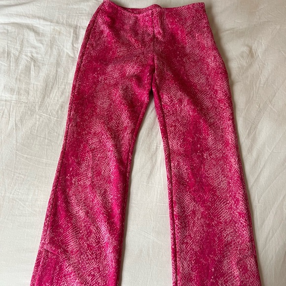 Pink printed pants from Urban Outfitters - Picture 1 of 3